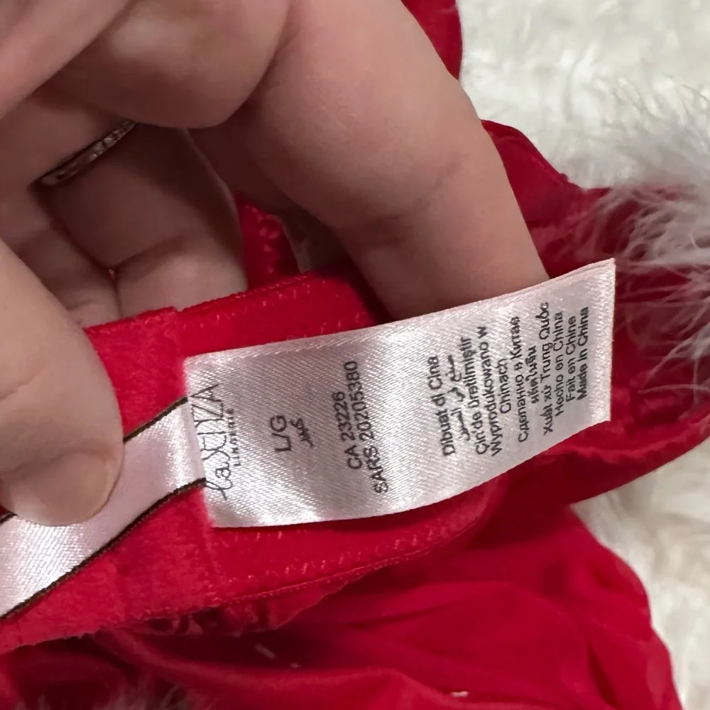 La Senza lingerie fed and white‎ faux fur size L - Picture 3 of 3